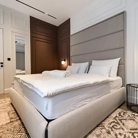 Apartament Three Pearls Deluxe & *