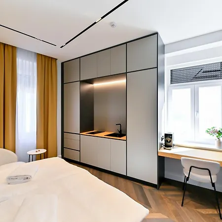 Three Pearls Deluxe & * Zadar