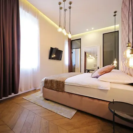 Appartement Three Pearls Deluxe Rooms&studios *