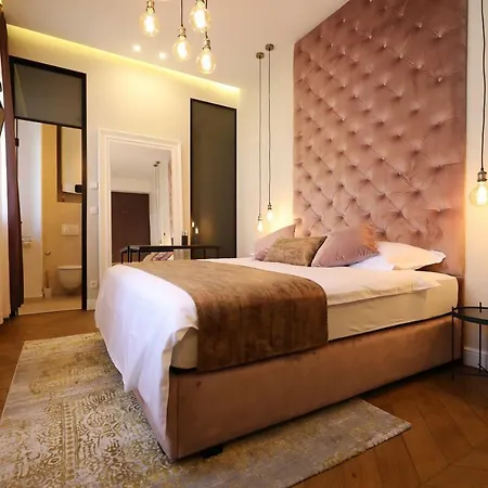 Three Pearls Deluxe Rooms&studios * Zadar