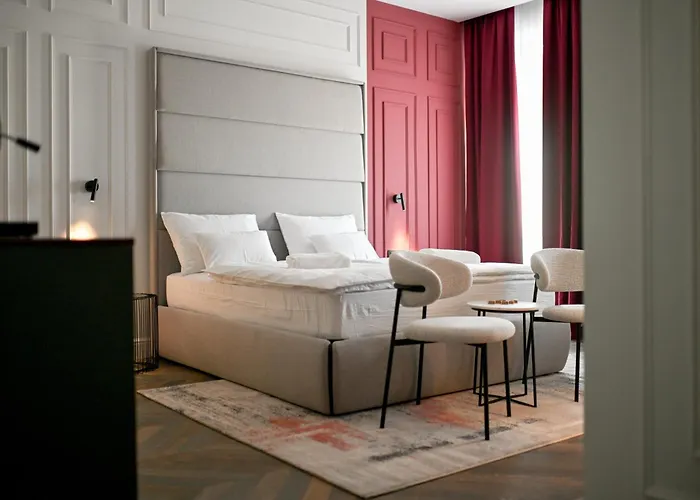 Three Pearls Deluxe & Apartman