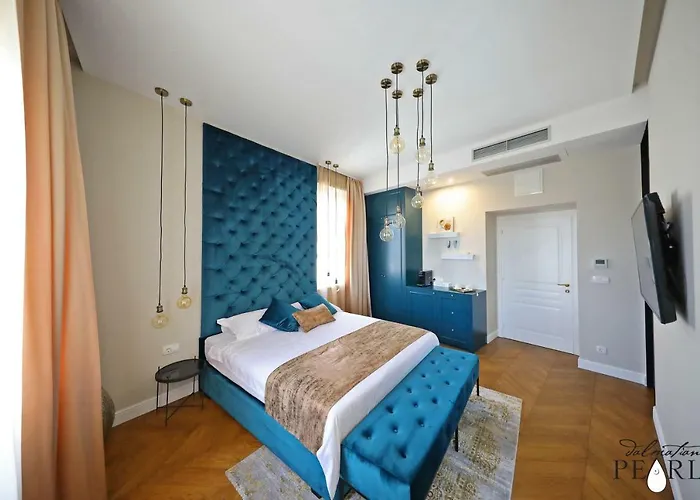 Three Pearls Deluxe & Zadar