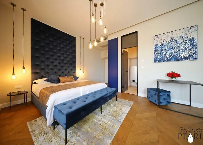 Apartman Three Pearls Deluxe & *