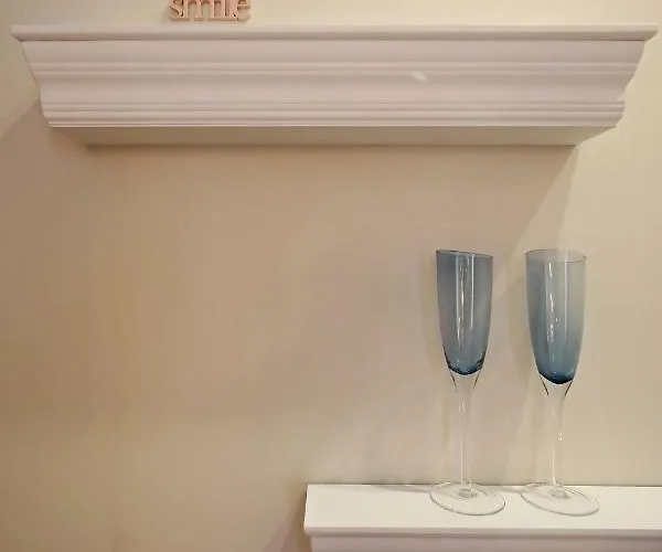 Three Pearls Deluxe &