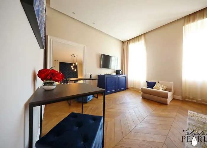 Three Pearls Deluxe & Apartman Zára