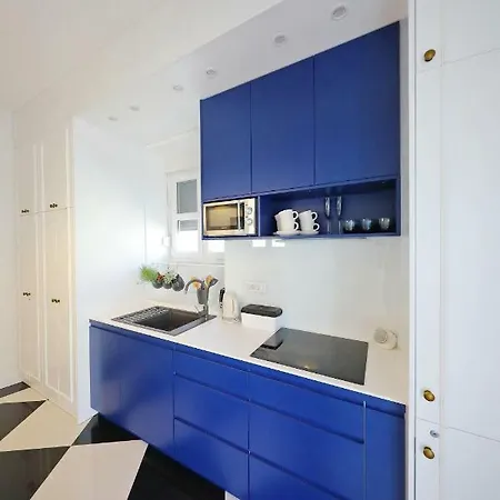 Three Pearls Deluxe & Daire Zadar