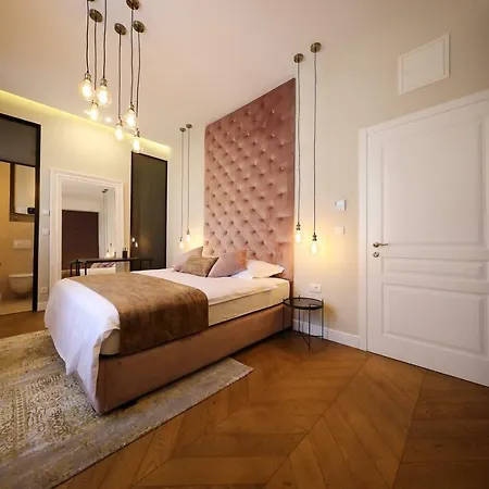 Three Pearls Deluxe & Zadar