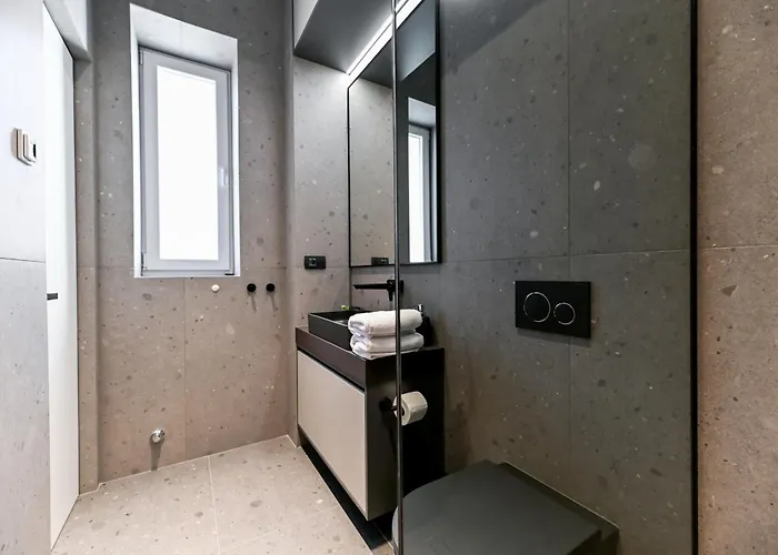 Three Pearls Deluxe & Zadar