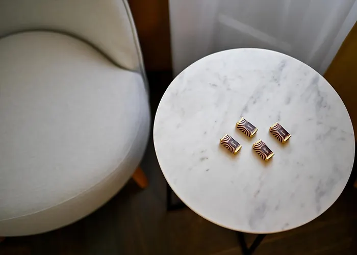 Apartment Three Pearls Deluxe &